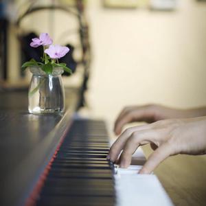 撒尿BBWBBWBBW毛黑vido
